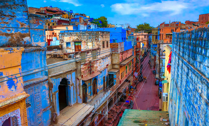 photo-play-capturing-the-beauty-of-jodhpur-s-blue-architecture-and-more