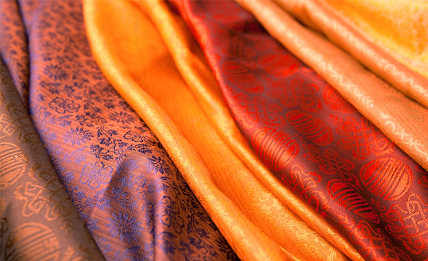 the-splendours-of-indian-silk